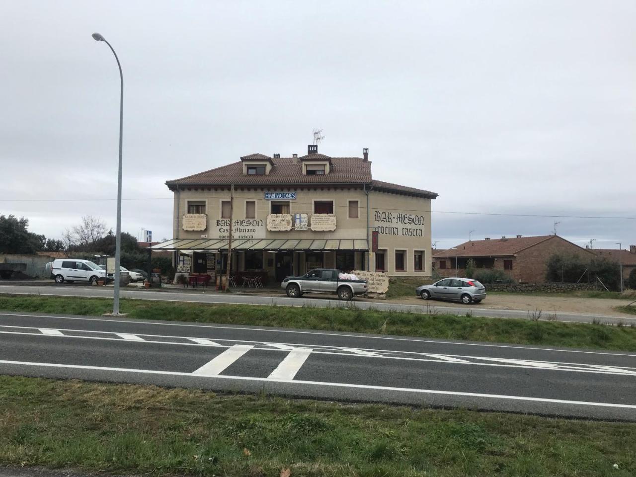 Hospedaje Casa Mariano 塞哥维亚 外观 照片